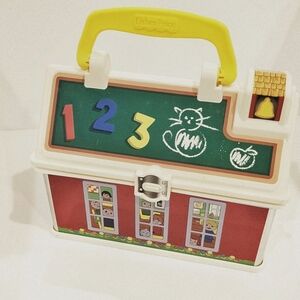 Fisher-Price Lunch Box Little People On The Go School House Carrying Case 2008